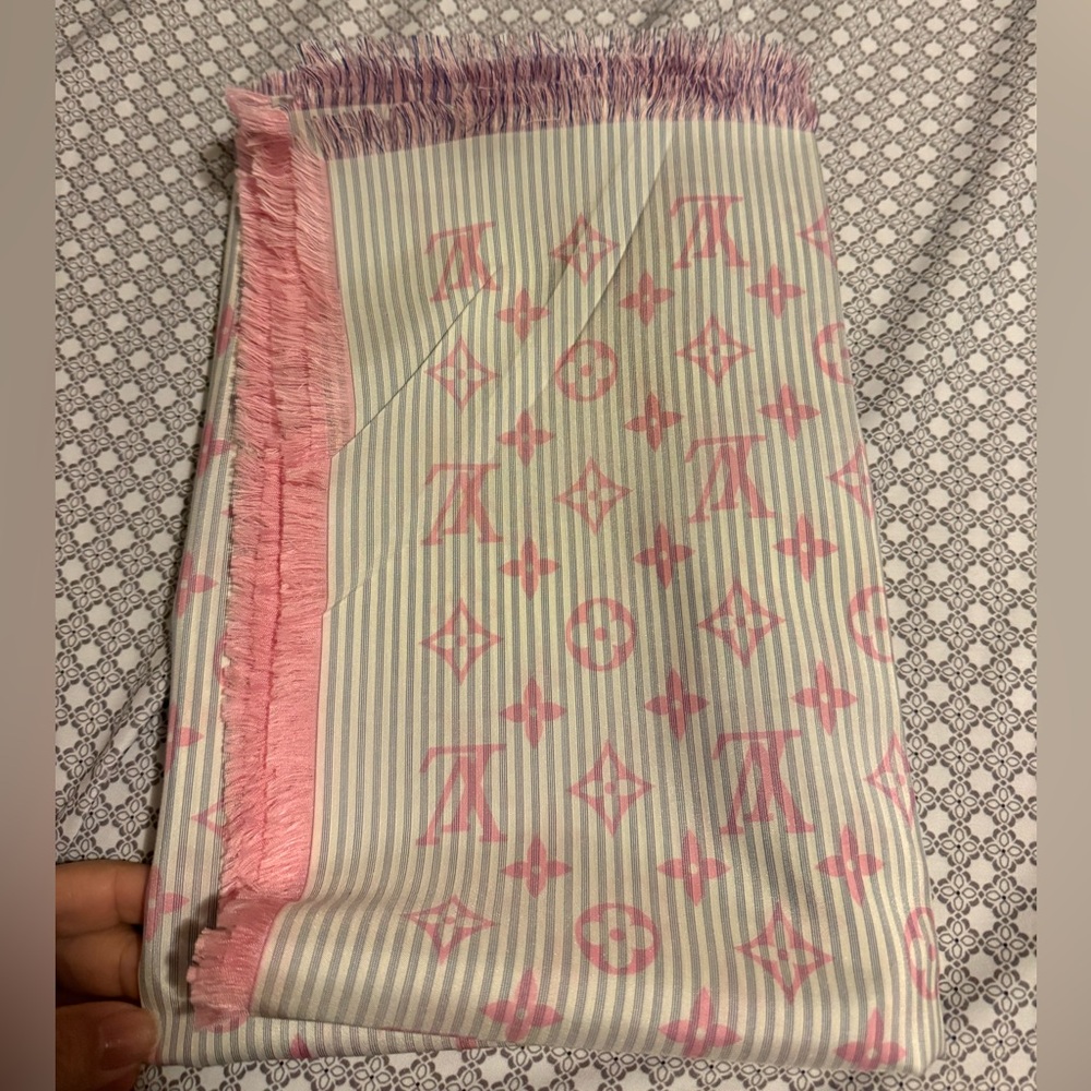 Louis Vuitton Light pink Striped Scarf only